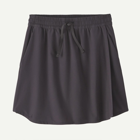 Patagonia Pants - Patagonia Fleetwith Skort in Ink Black | Large